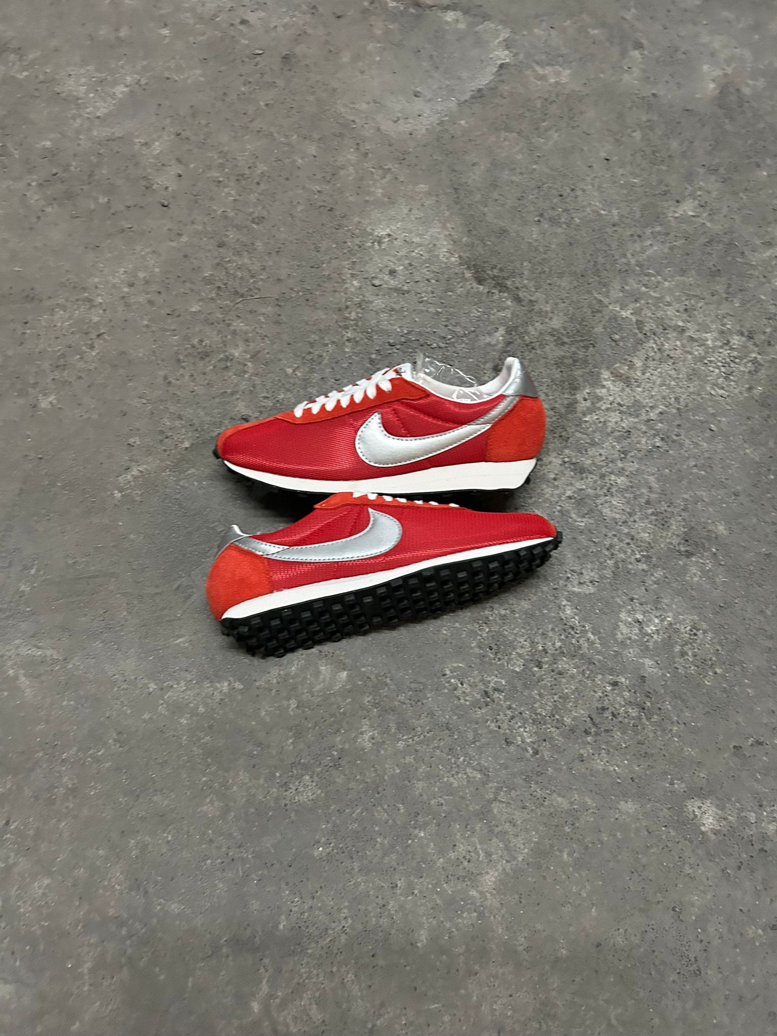 LD-1000 University Red
