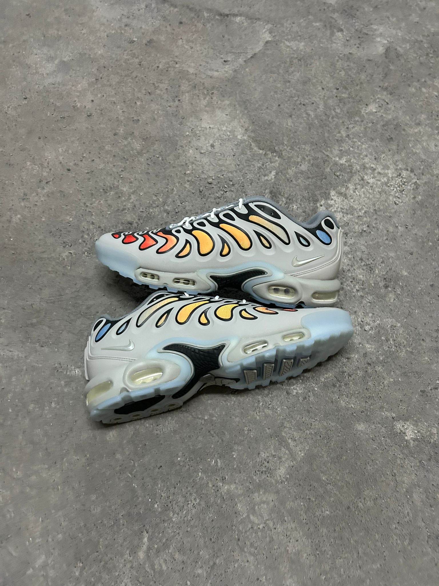 Air Max Plus Drift Wolf Grey