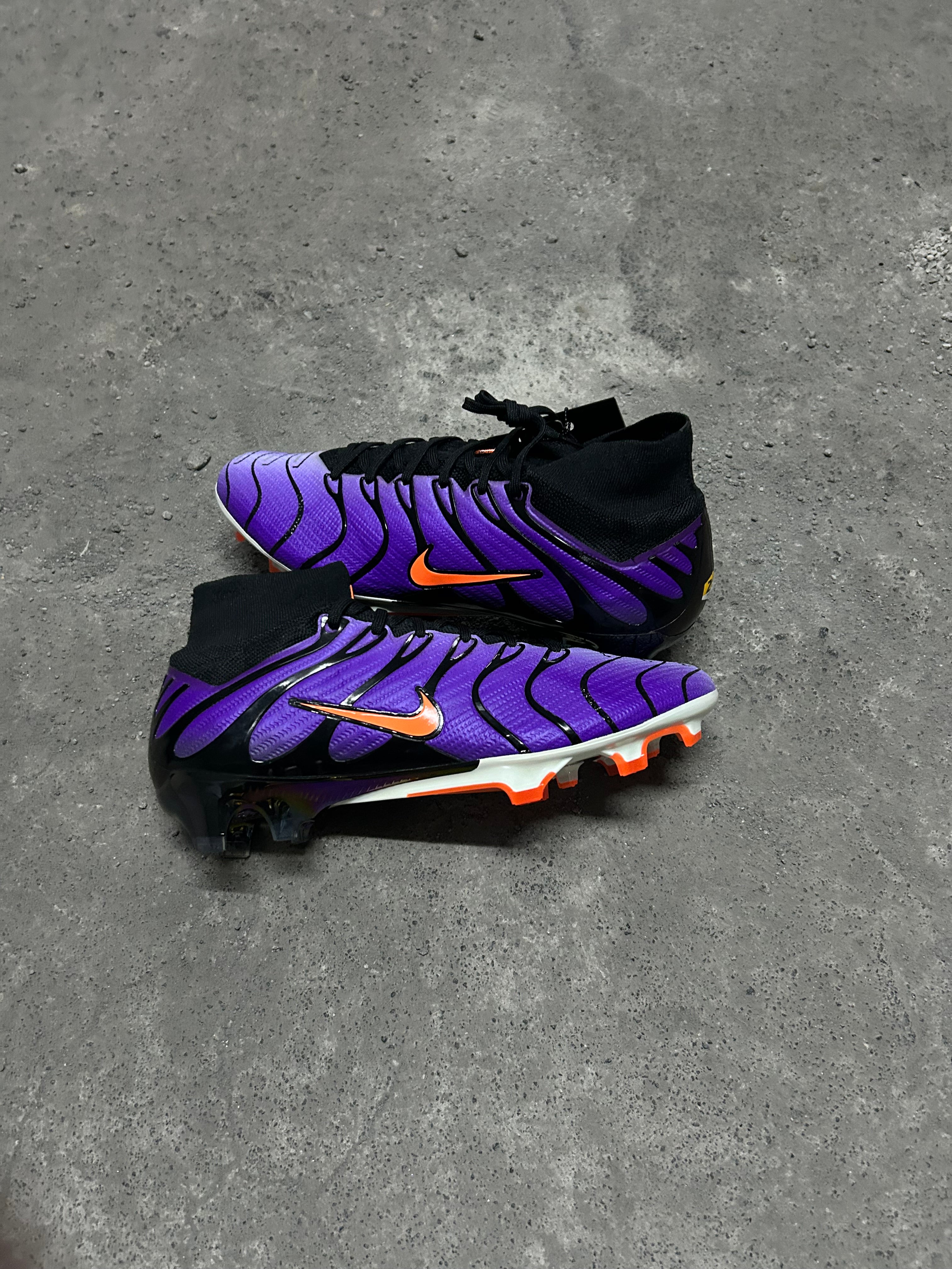 Mercurial Superfly 9 Elite FG Kylian
Mbappé Air Max Plus Purple