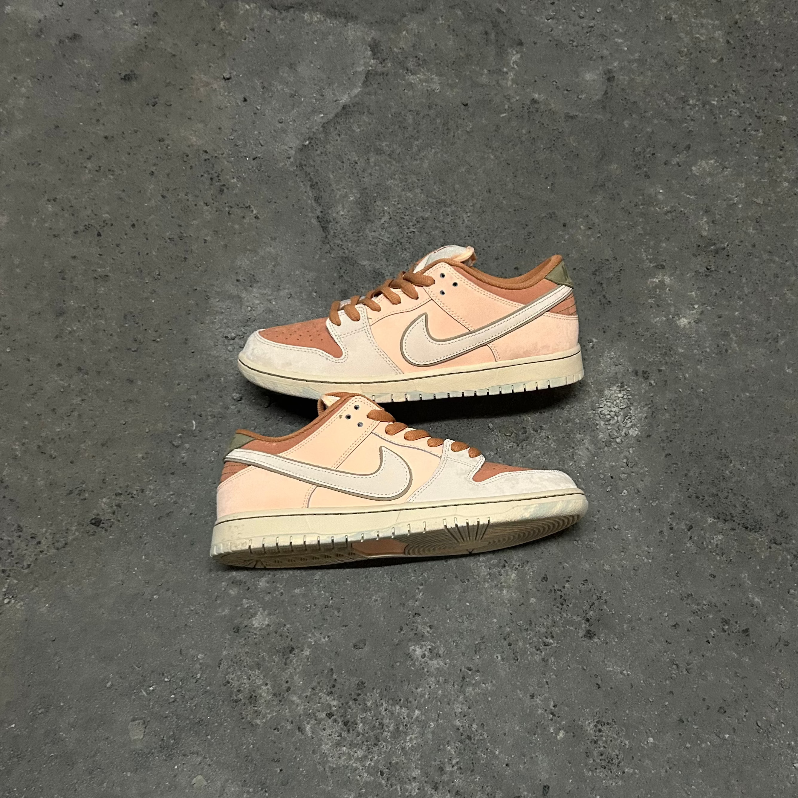 Dunk Low SB "Trocadero Gardens"