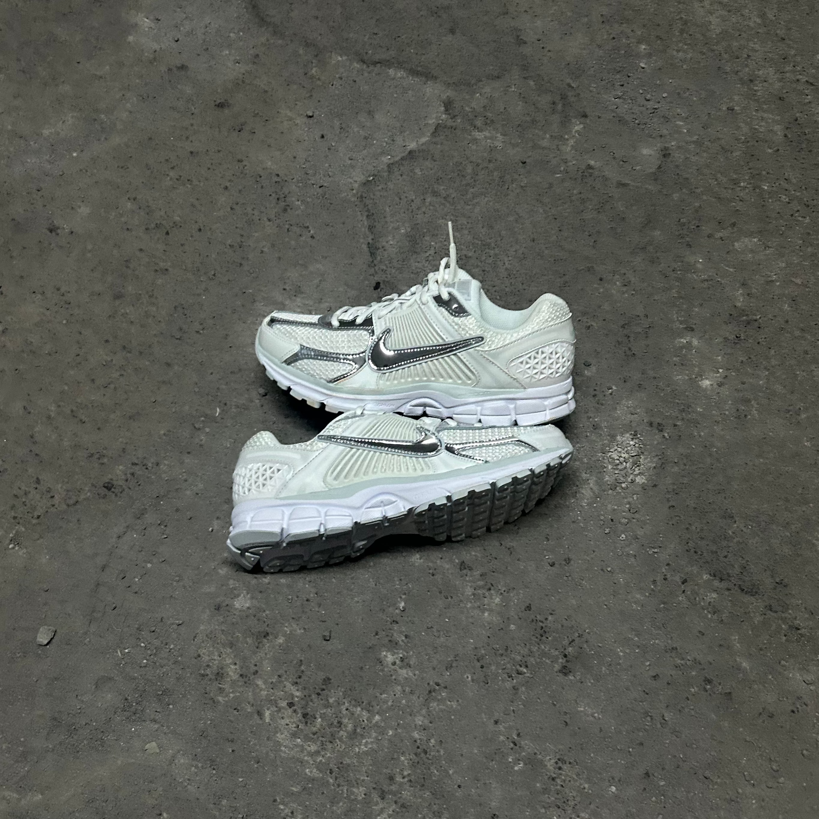 Zoom Vomero 5 Silver