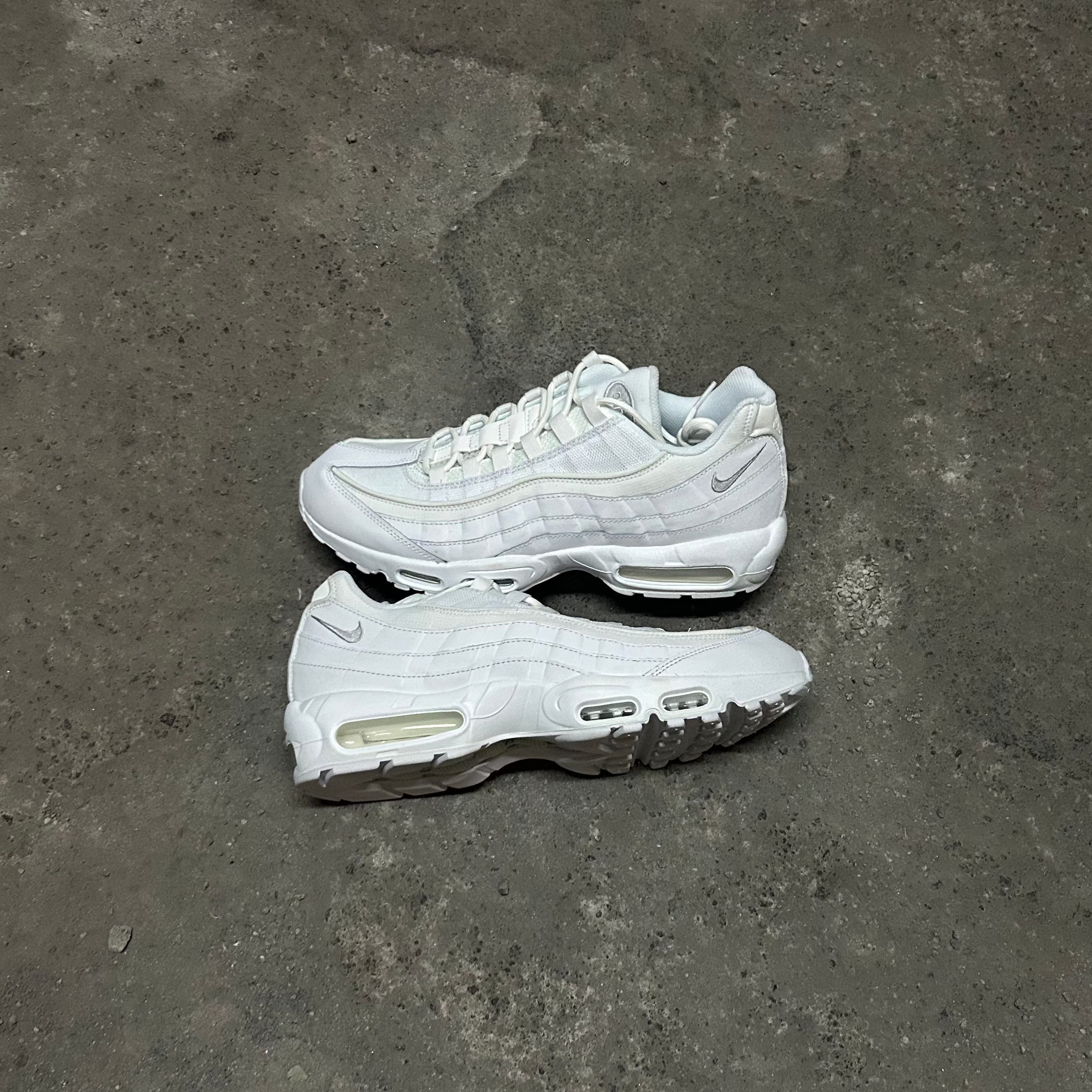 Air Max 95 Essential Triple White