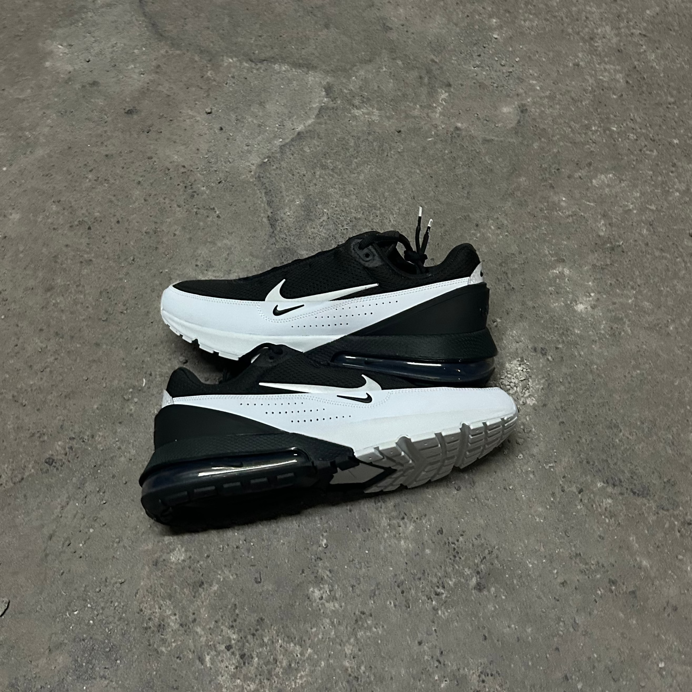 Air Max Pulse Grey - Black