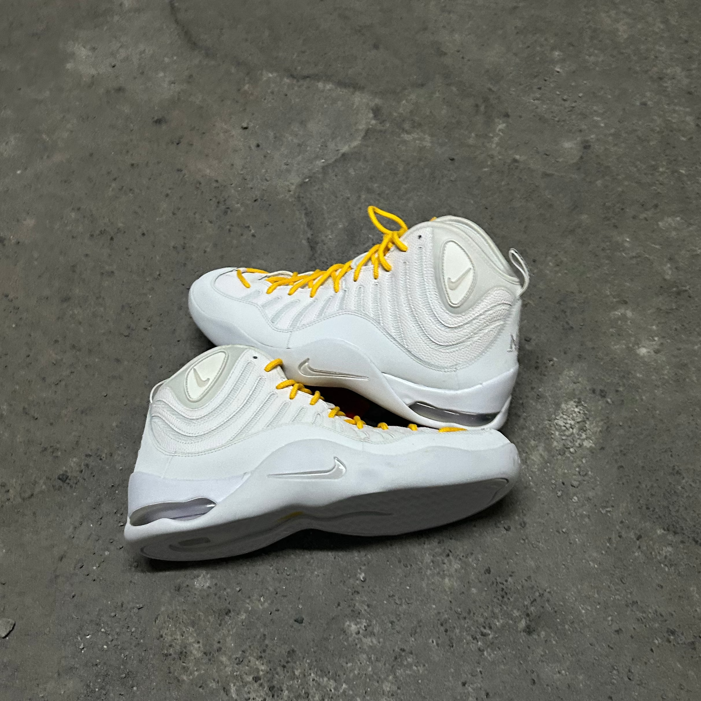 Air Bakin White Supreme