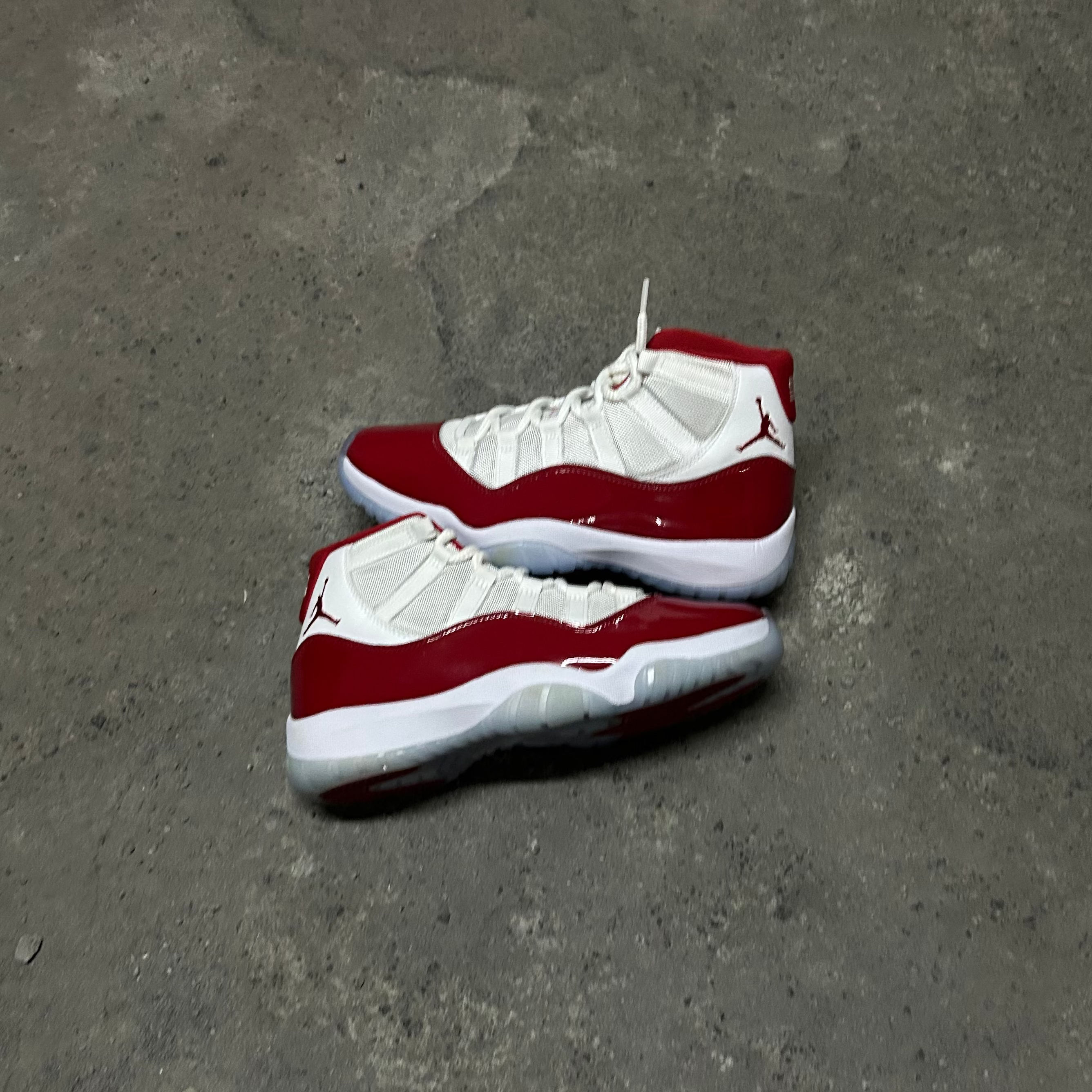 Air Jordan 11 Cherry
